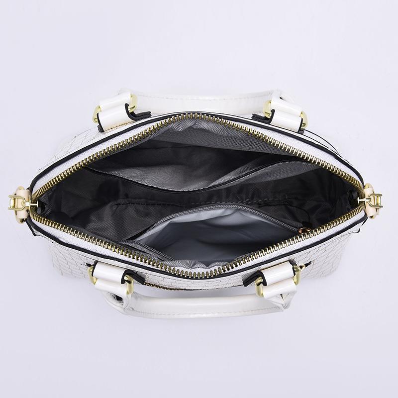 Classic Cowhide Purse