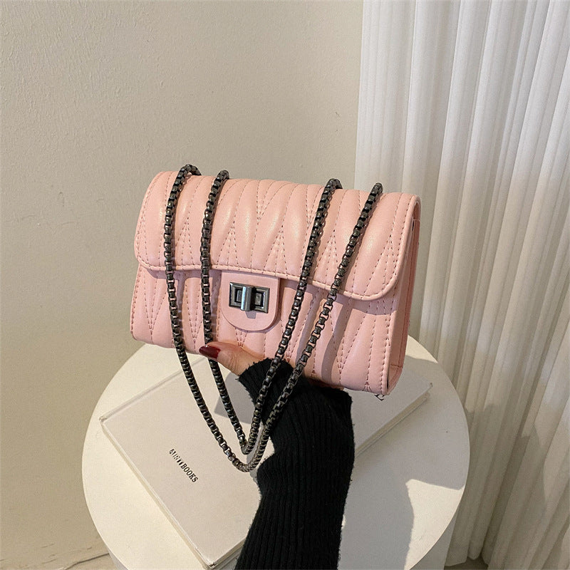 Retro Textured Diamond Small Bag