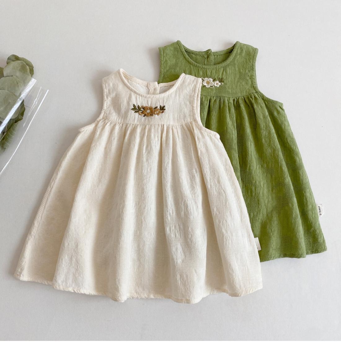 Girls' Sleeveless Embroidered Princess Dress