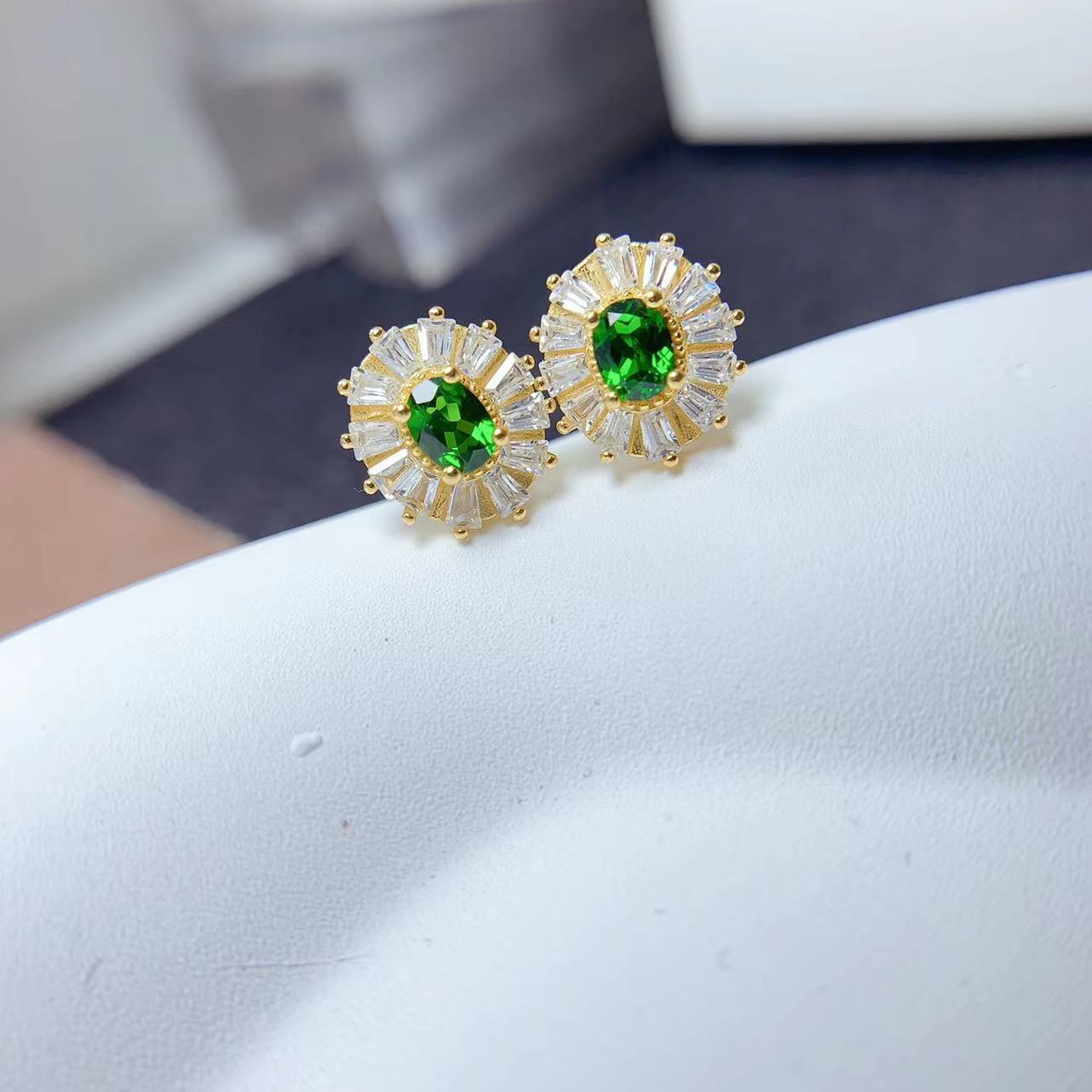 S925 Silver Diopside Stud Earrings