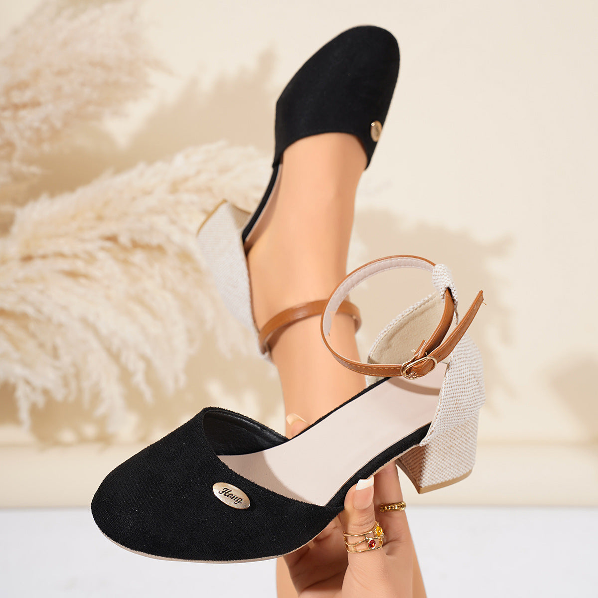 Plus Size Color Block Closed Toe Sandals