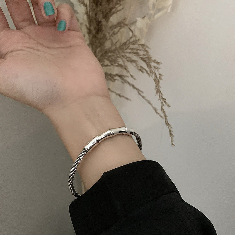Trendy S925 Silver Bracelet with Unique Style
