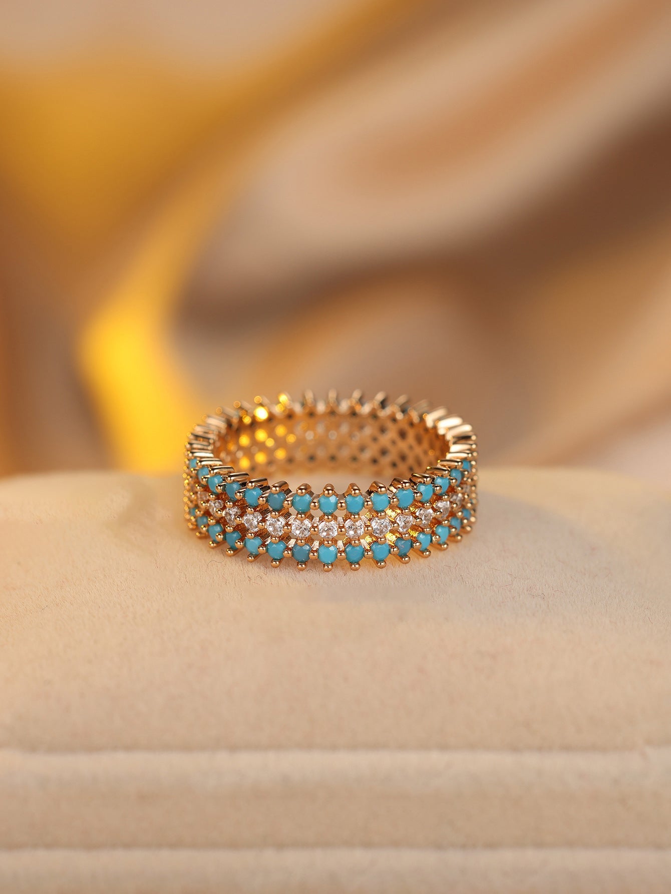 Round Minimalist Full Circle Ring