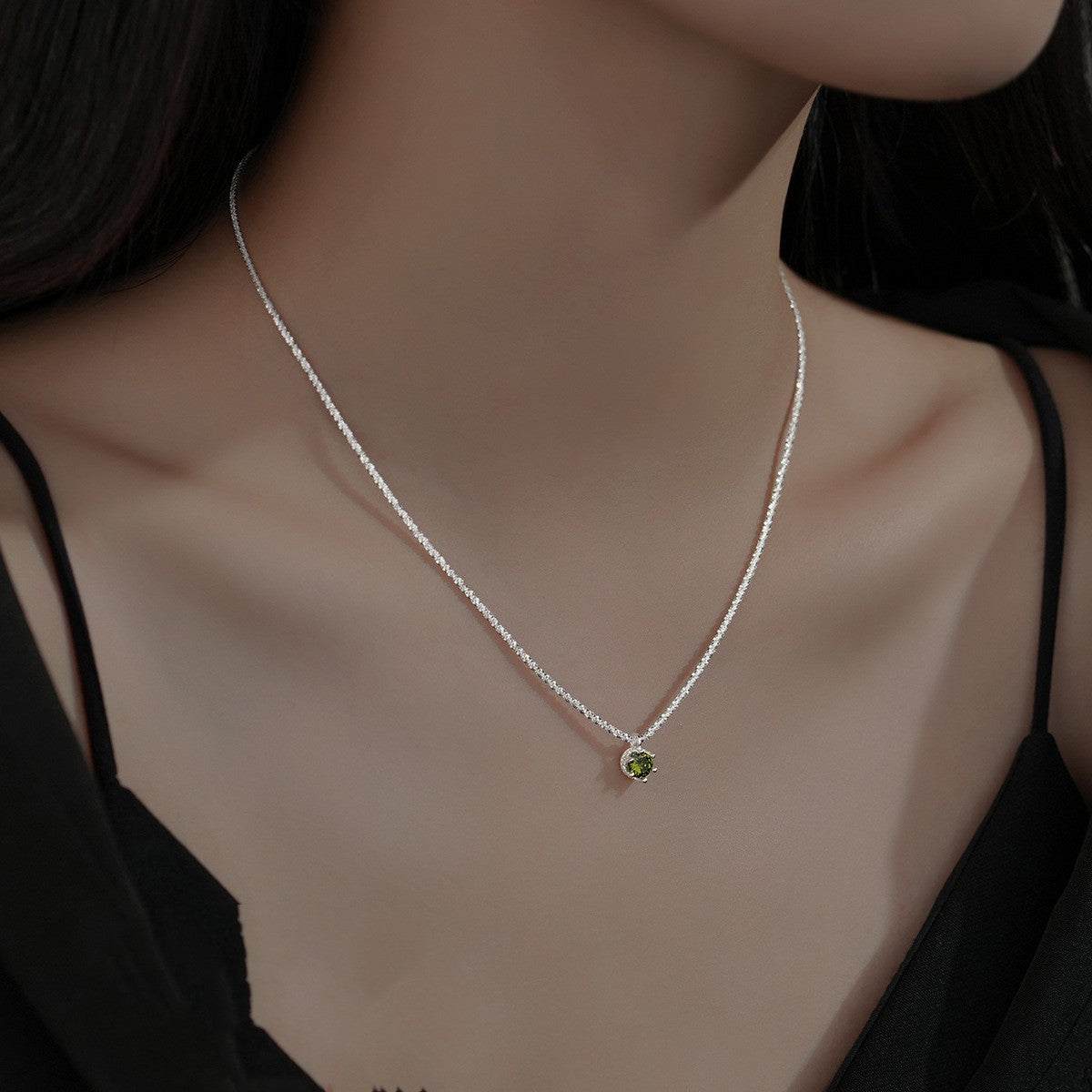 S925 Silver Olive Green Zirconia Collar