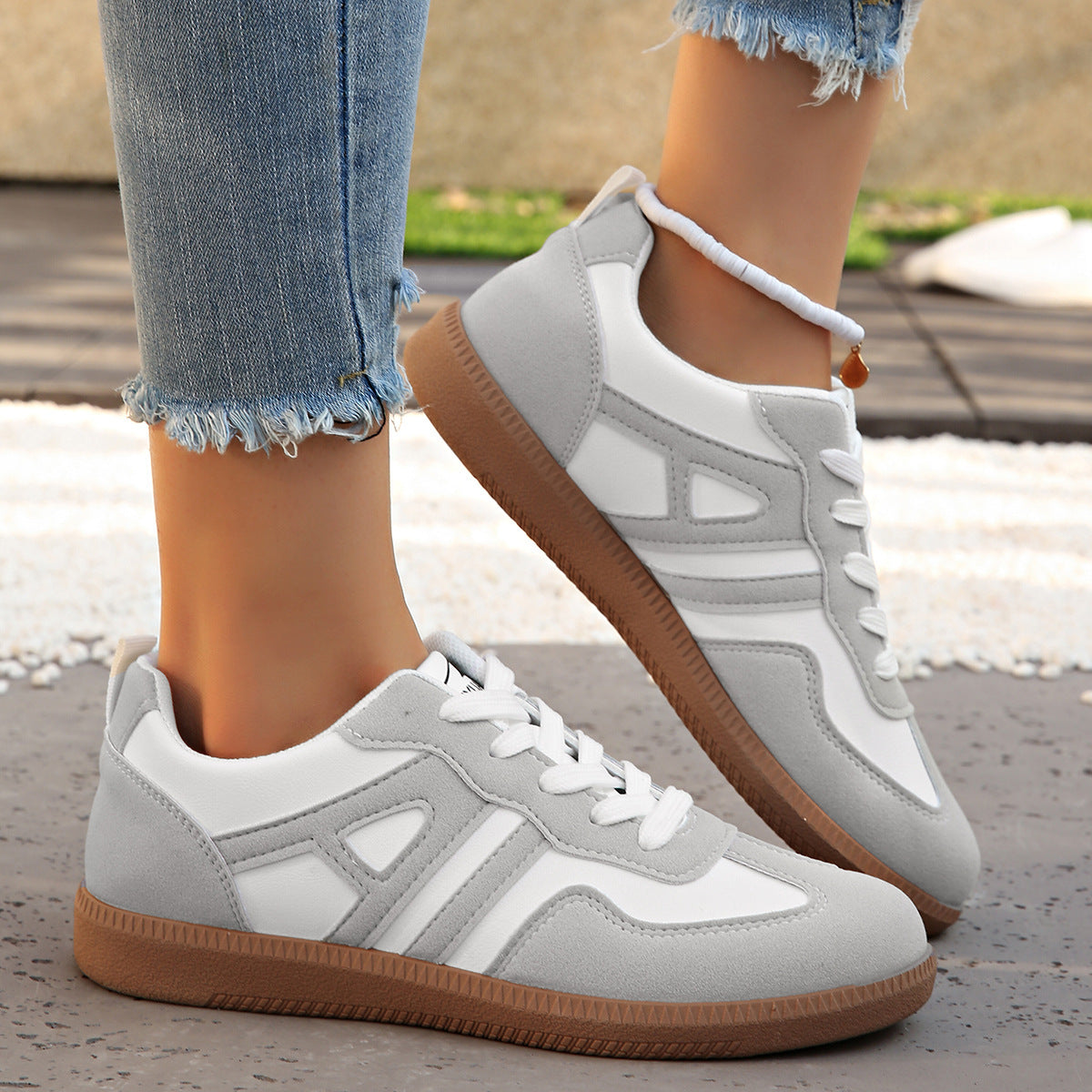 Retro Lace-up Lightweight Women's Sneakers