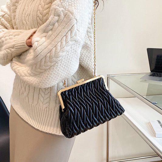 Pleated Chain Shoulder Handbag