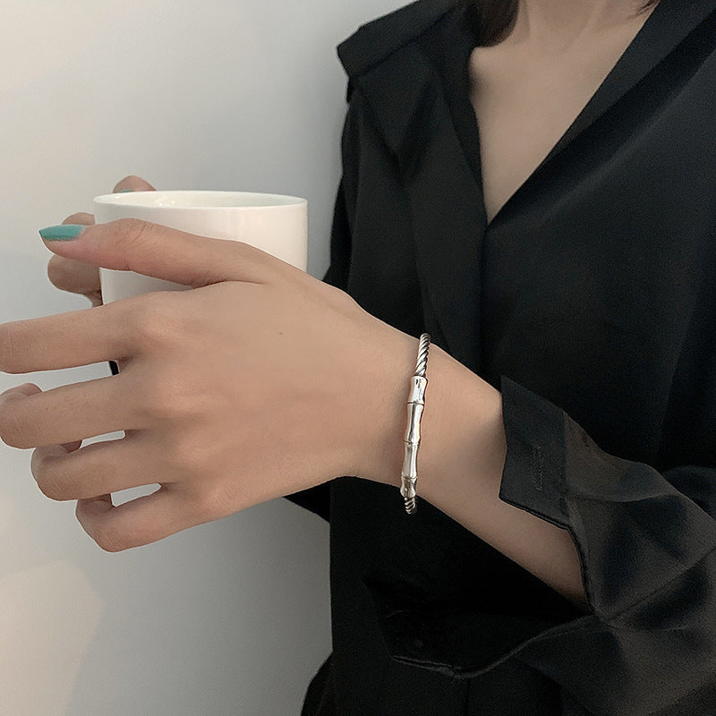 Trendy S925 Silver Bracelet with Unique Style