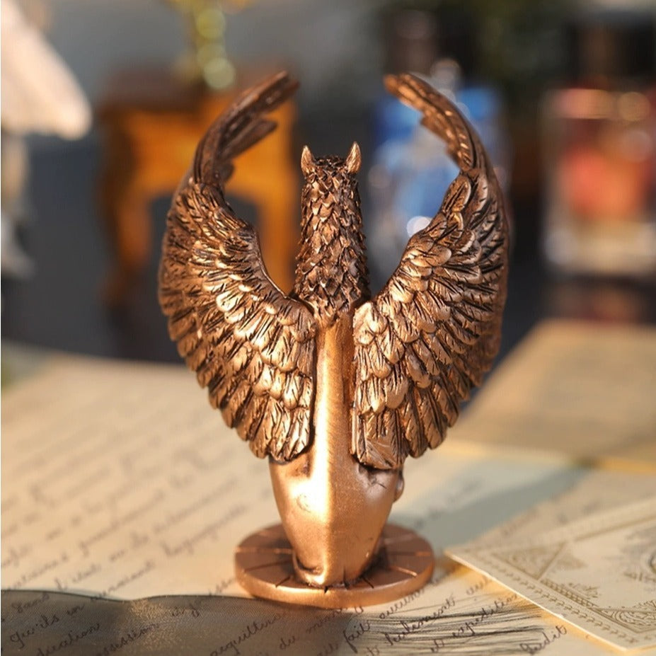 Retro Lion & Eagle Decor