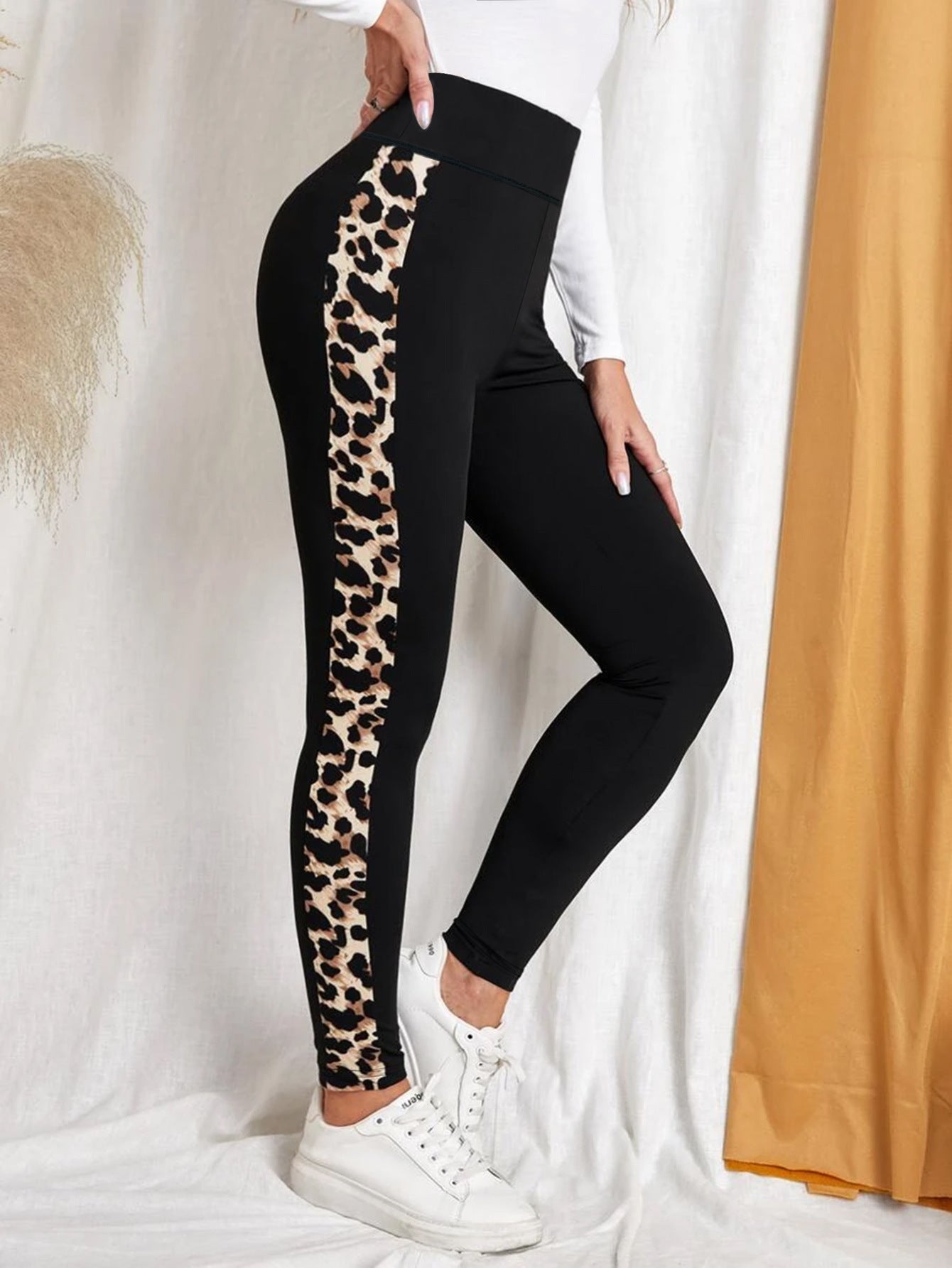 Women's Leopard Yoga Pants