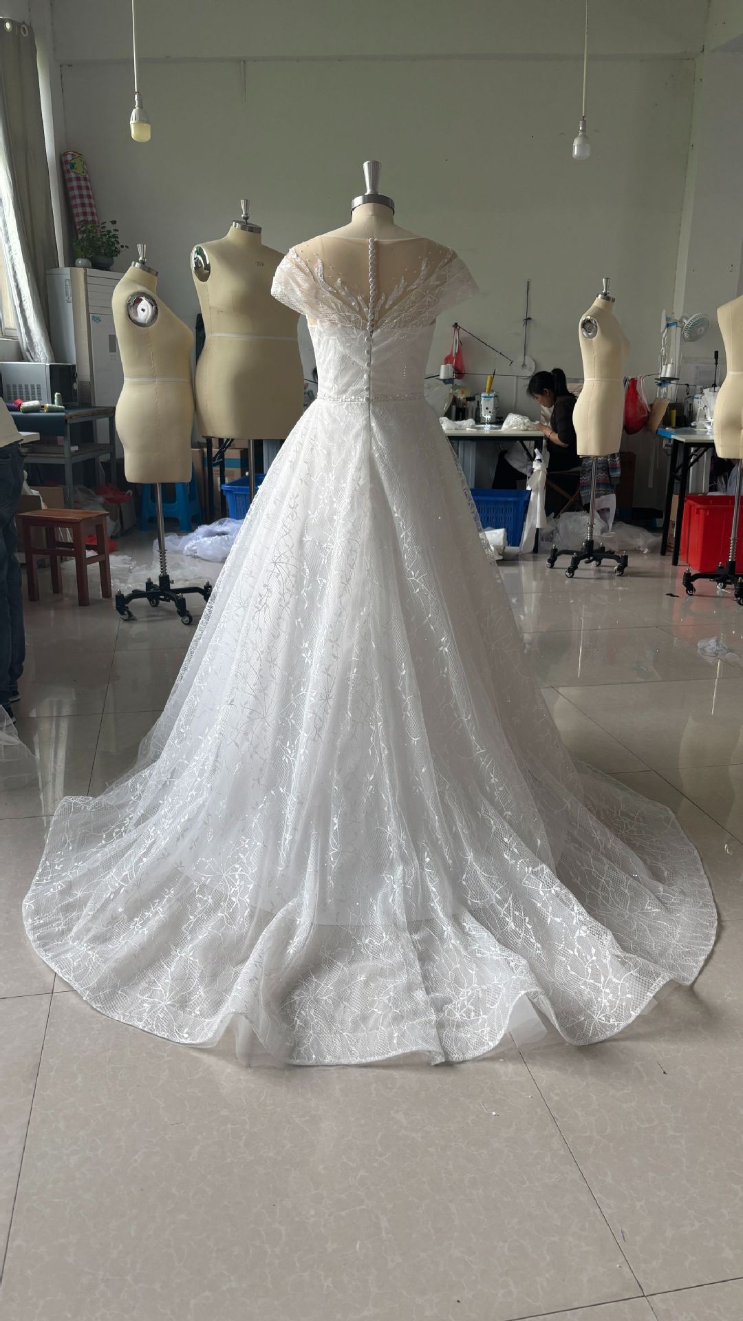 Romantic Off-Shoulder Bridal Look