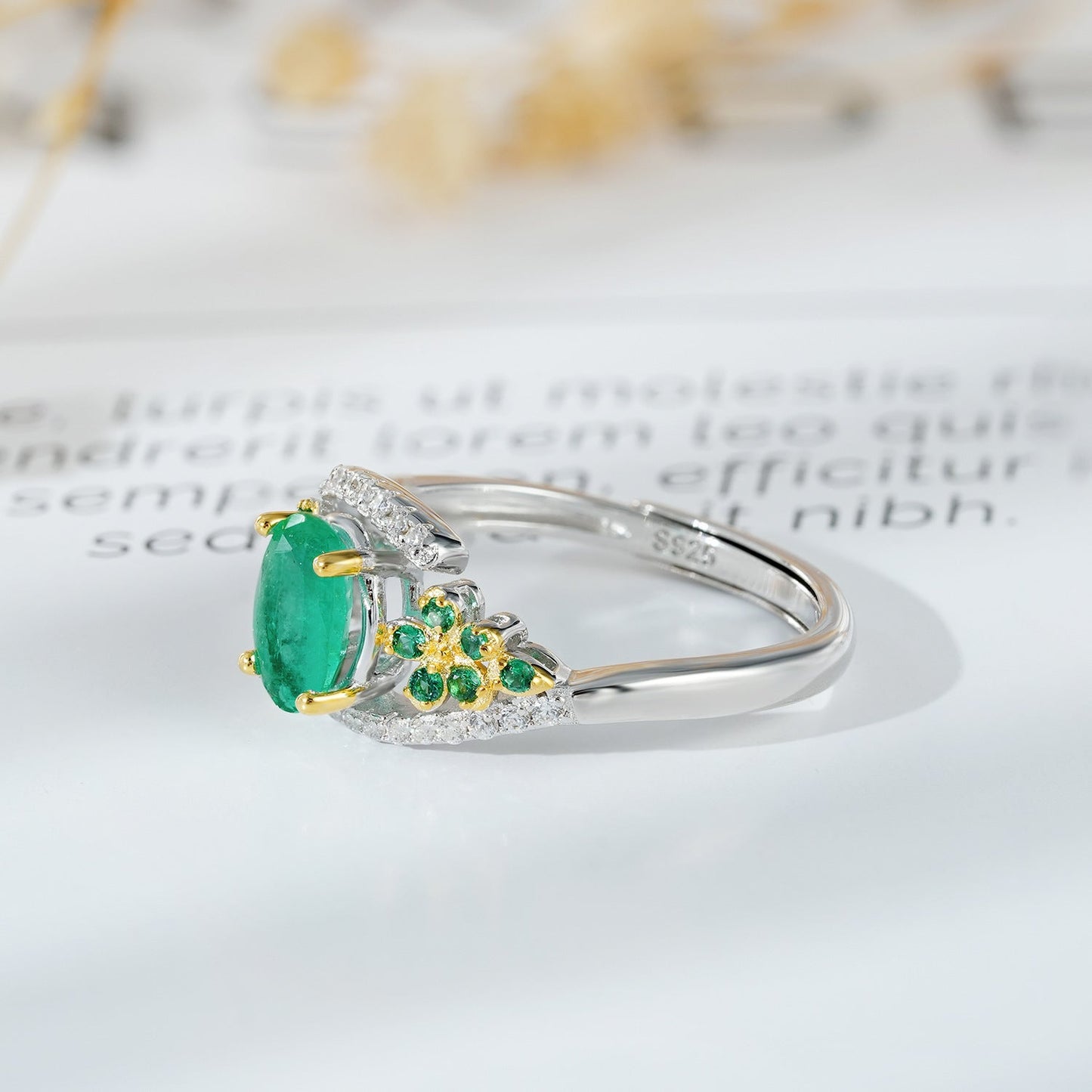 S925 Silver Elegant Emerald Ring
