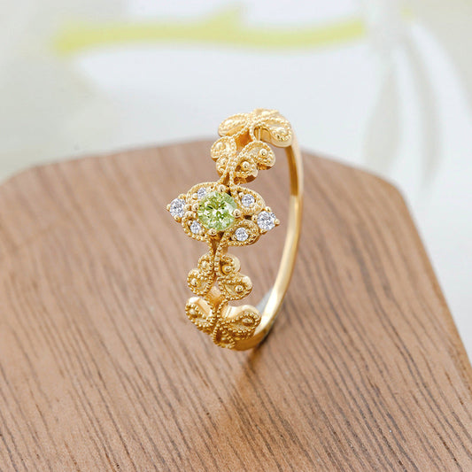 Fashion Retro Lace Olivine Ring