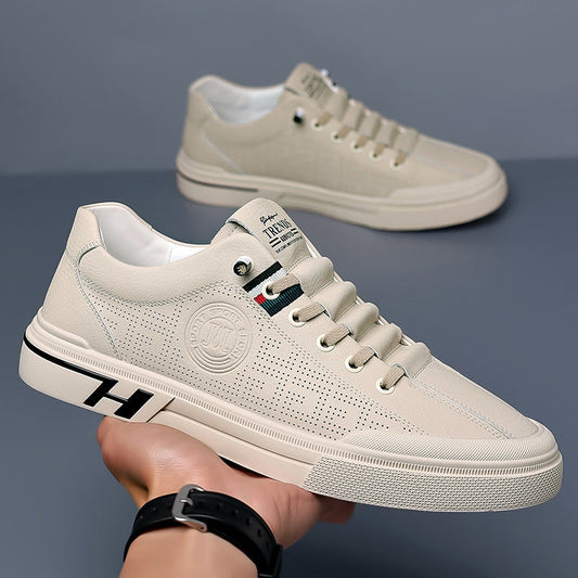 Embossed Breathable Sports Mesh Shoes for Teens