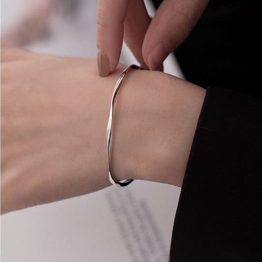 S925 Sterling Silver Mobius Ring Bracelet – Stylish & Premium